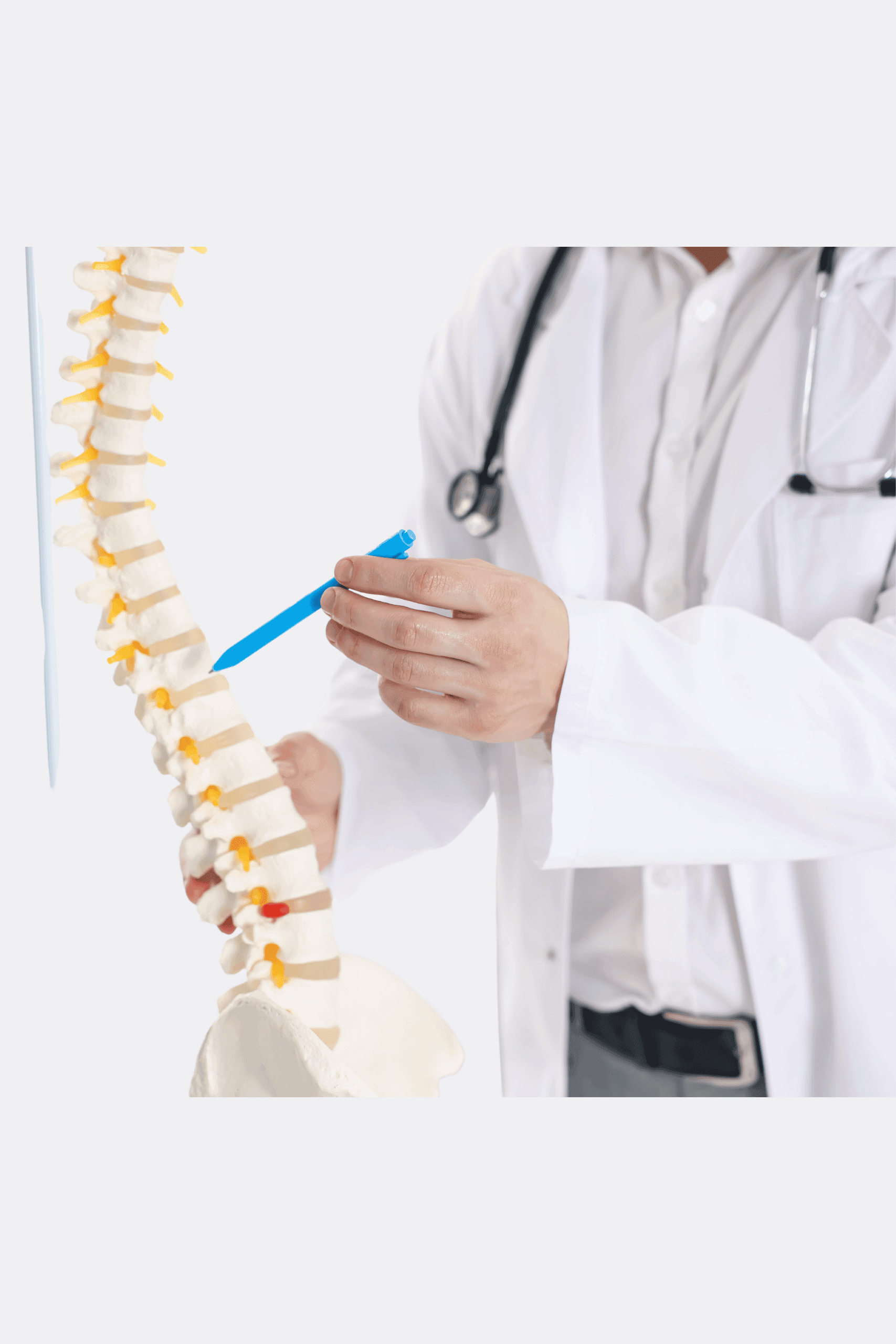 doctor explaining spine treatment in gurgaon